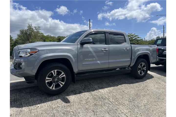 TOYOTA TACOMA TRD SPORT 2018  POCO MILLAJE