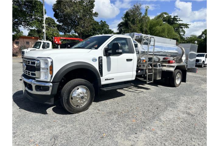 FORD F-550 XL TANQUE GASOLINA Y DIESEL