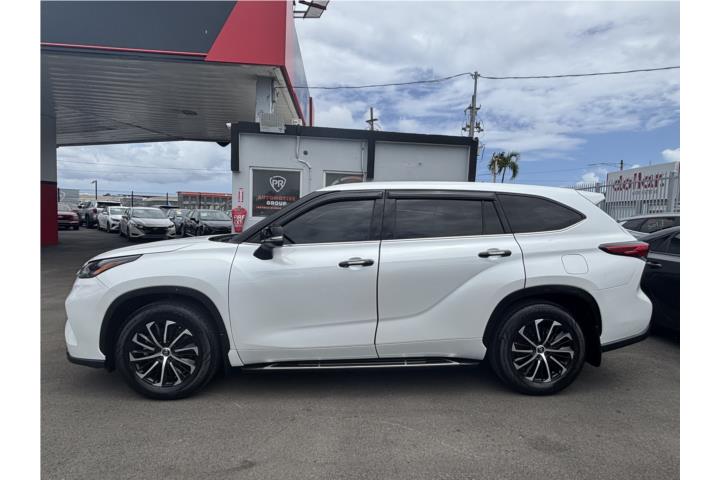 TOYOTA HIGHLANDER LE AÑO 2022