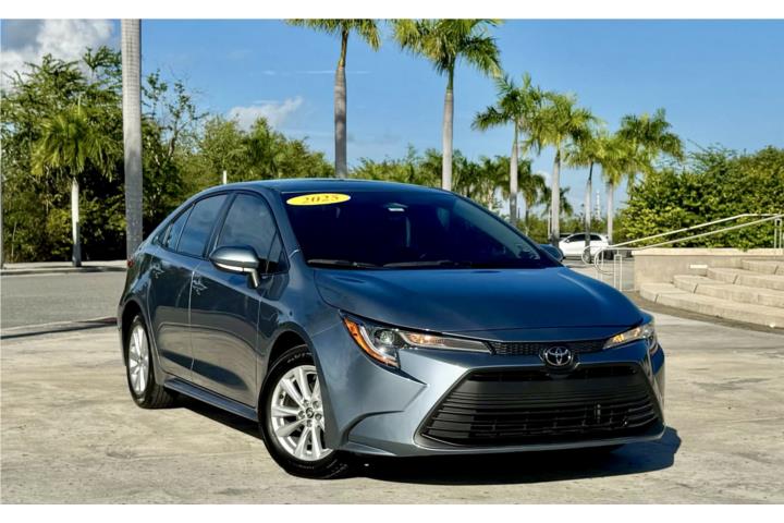 2025 Toyota Corolla LE 8 Mil Millas!!