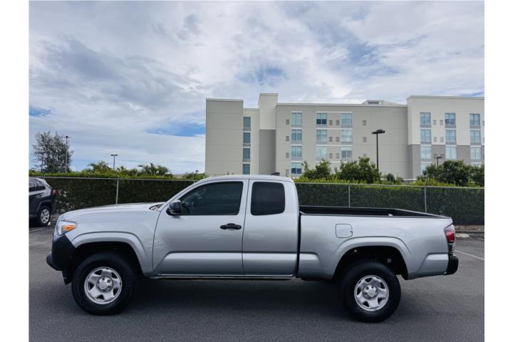 TOYOTA TACOMA SR 2023