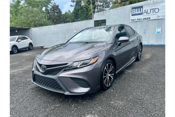 TOYOTA CAMRY SE 2018
