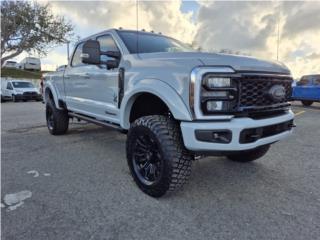 Ford Puerto Rico 2026 Ford F250 SD XLT Black Widow 