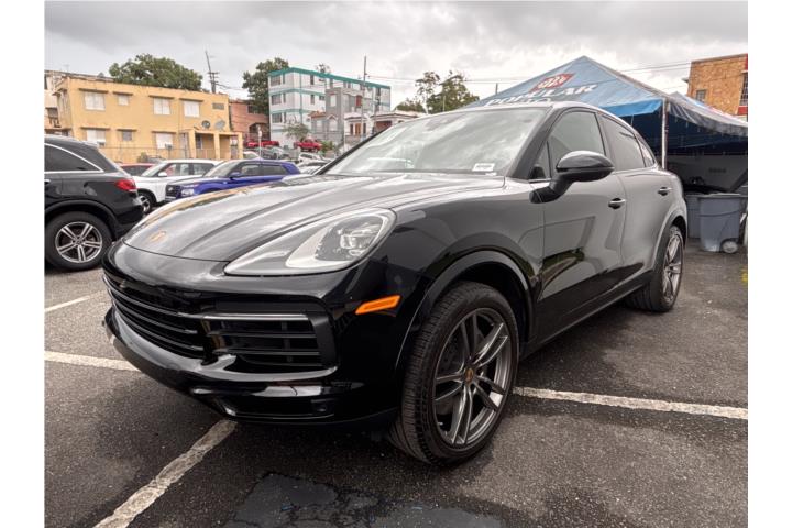 2022 PORSHE CAYENNE 8,000