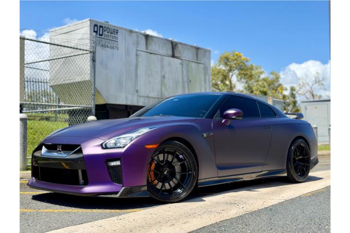 2019 NISSAN GTR PREMIUM PACKAGE