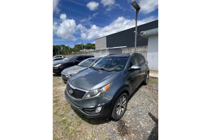 Kia Sportage 2014 4 cyl $5,200 !
