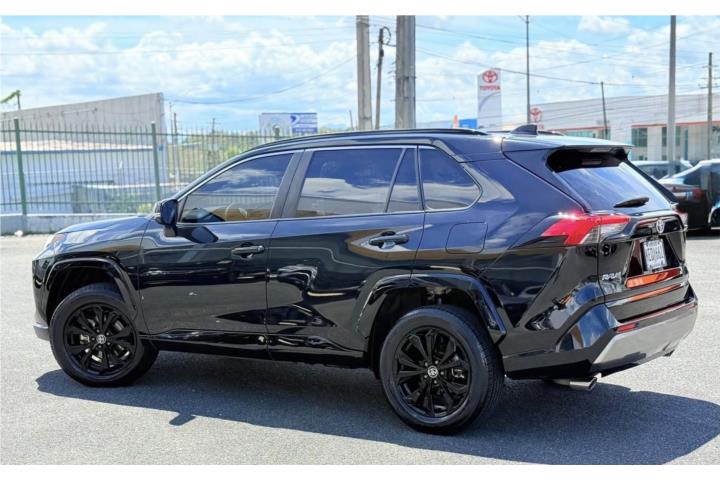 Toyota RAV4 SE 2023
