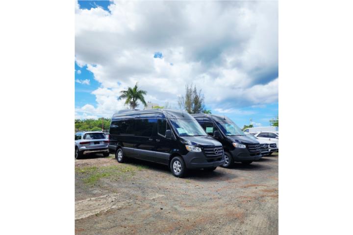 Sprinter Passenger Van / 15 Pasajeros ! Nueva