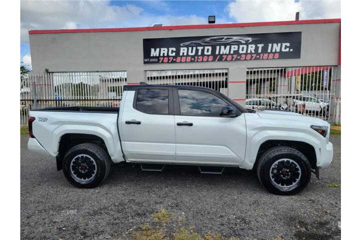 TOYOTA TACOMA 2024