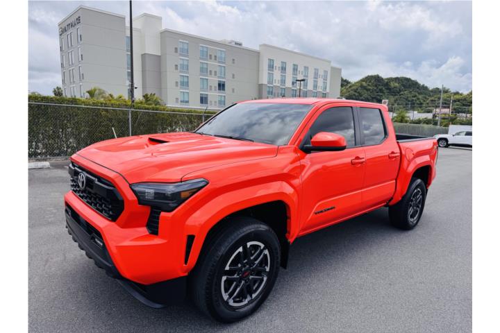 TOYOTA TACOMA TRD SPORT 2024