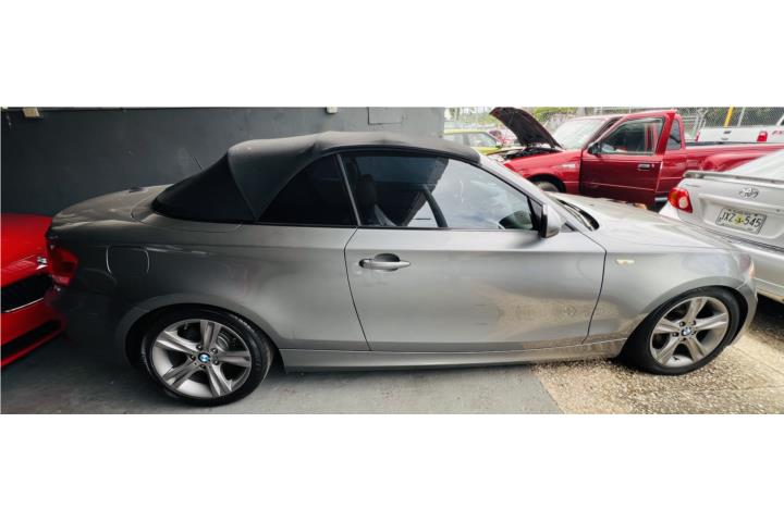 BMW 128i 2011