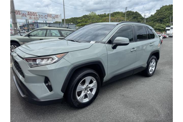 Toyota RAV4 XLE 2021