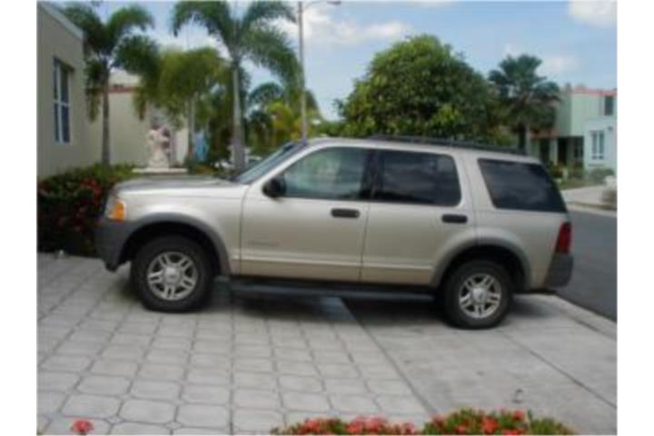 Ford Explorer  2002
