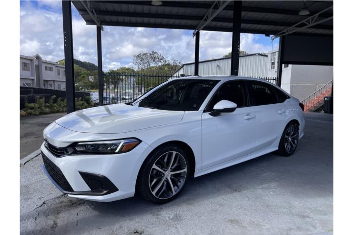 Honda Civic Touring 2023 *SOLO 19k millas*