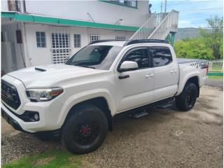 Toyota Puerto Rico Tacoma TRD PRO 64000 millas