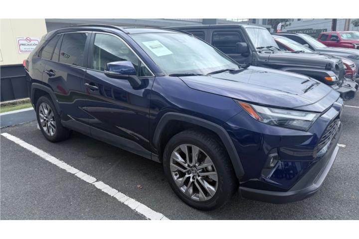 Toyota Rav4 XLE Premium 2024