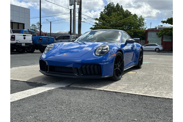 2026 PORSCHE 911 CARRERA GTS