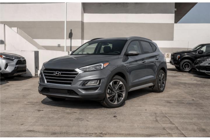 HYUNDAI TUCSON SUV SE PLUS 2017 - $11,900 -