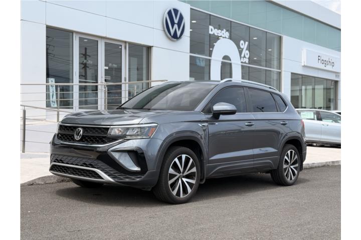VW Taos SE 2023 con solo 28k millas