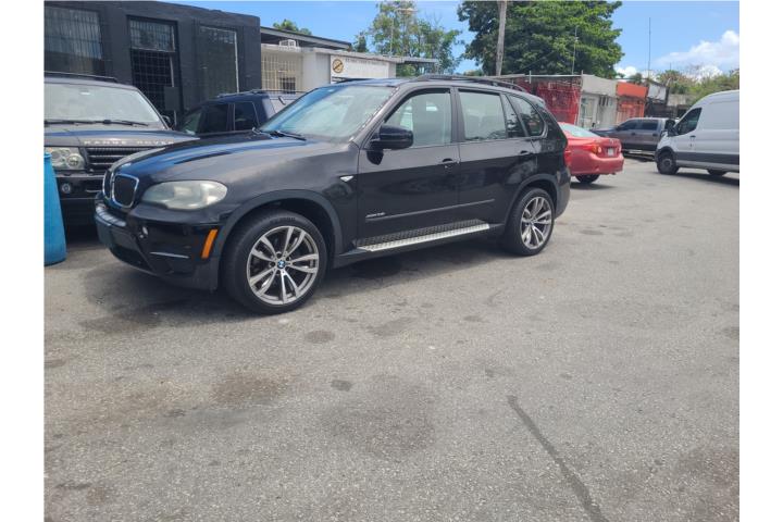 BMW   X 5  2013   $  6,500
