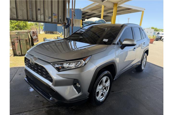 TOYOTA RAV4 XLE 2020 EN LIQUIDACIÓN