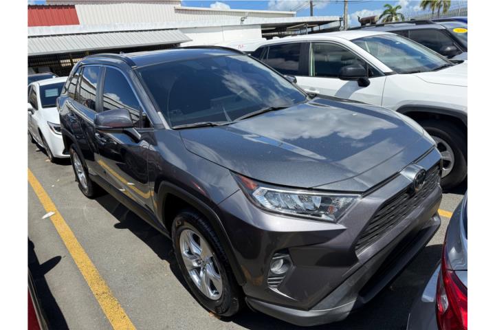 TOYOTA RAV4 XLE 2021