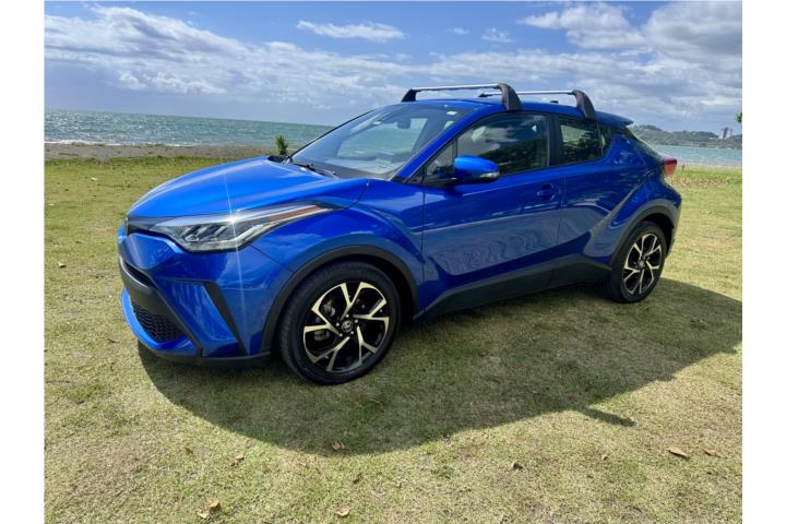 TOYOTA CH-R 2020 SOLO 13,030 MILLAS (NITIDA)