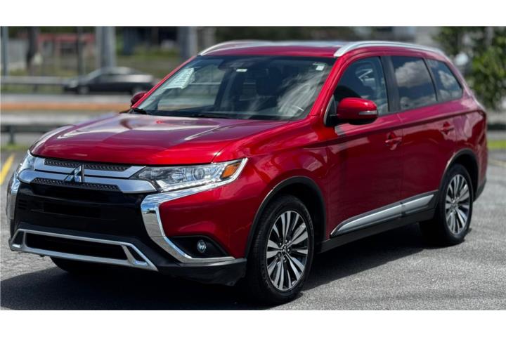 MIT OUTLANDER ANO 2020 QUEDA 1 HOY $18,995.00