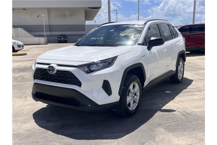 **LIQUIDACIÓN!! TOYOTA RAV4 LE 2021