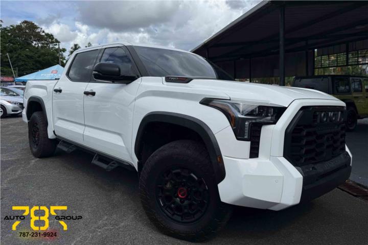 TUNDRA TRD PRO 2 LLAVES