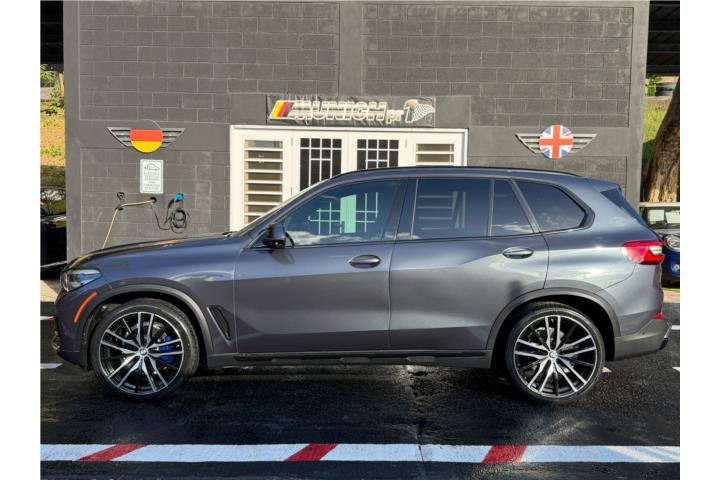 BMW X5 XDrive 40i SOLO 56K MILLAS