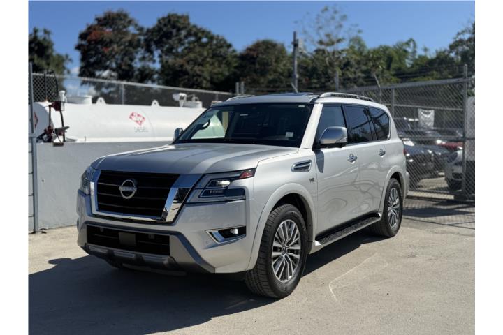 2022 NISSAN ARMADA SL SOLO 20k Millas