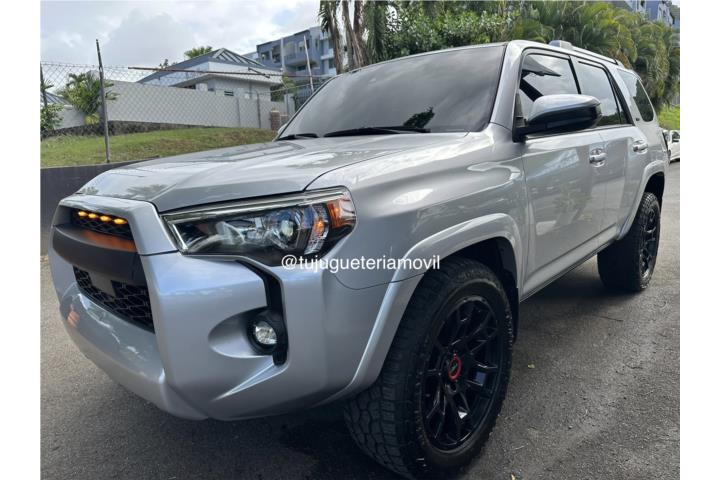 $39,895 ¡NEGOCIABLE! | 4RUNNER SR5