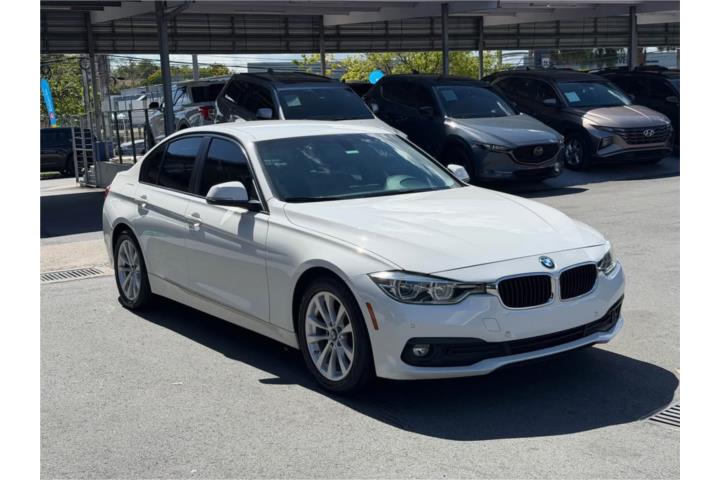 BMW 320i SPORT 2017