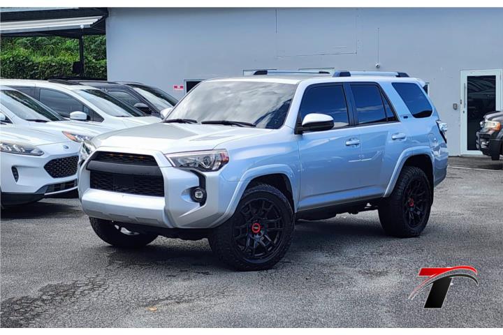 TOYOTA 4RUNNER SR5 V6 2022