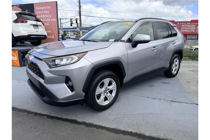 Toyota RAV4 XLE 2019
