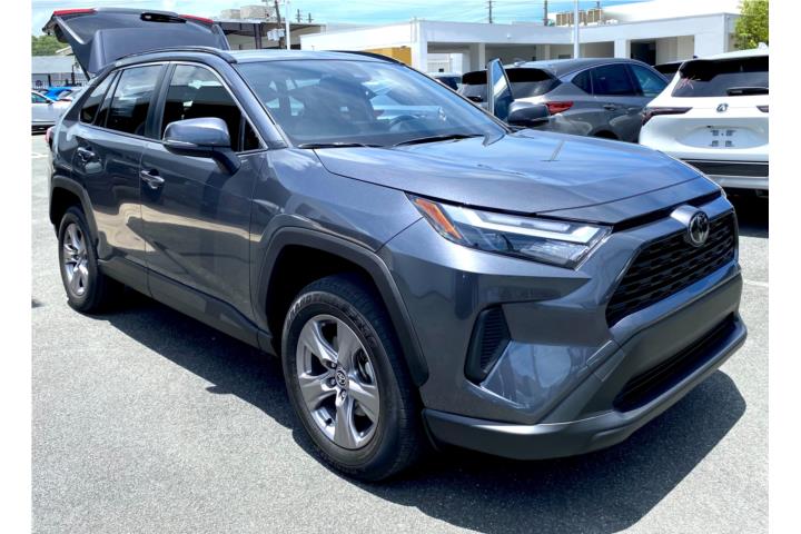 TOYOTA RAV4 2025 XLE 7K MILLAS