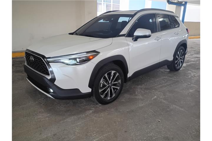 TOYOTA COROLLA CROSS XLE 2024