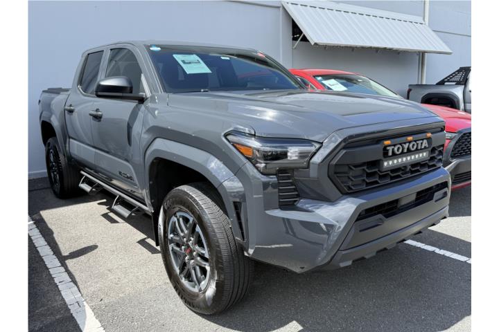 TOYOTA TACOMA TRD COMO NUEVA!