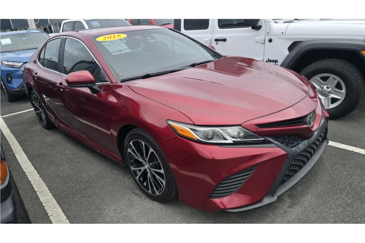 Toyota Camry SE 2018 $18,995