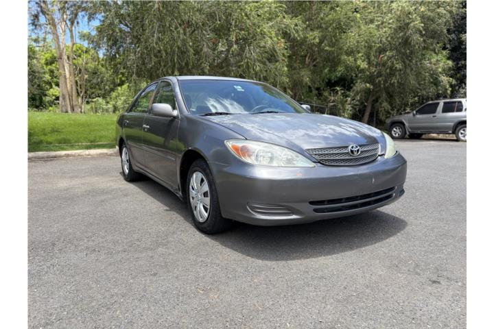 Toyota Camry LE 2002