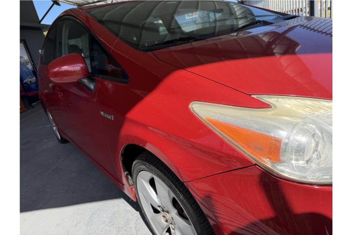 Toyota prius 2012