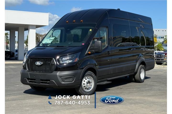 Ford Transit 350 HR HD 15 Pasajeros 2026