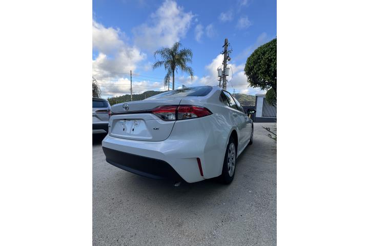 Toyota Corolla LE