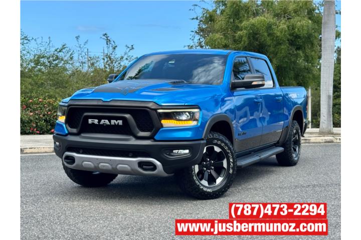 RAM 1500 REBEL 4x4 HEMI 5.7 L,44 MIL MILLAS