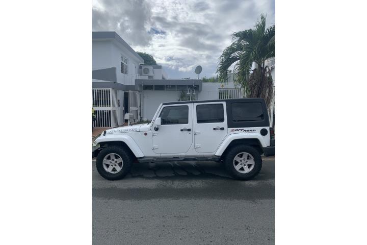 2012 Jeep Wrangler $14,500