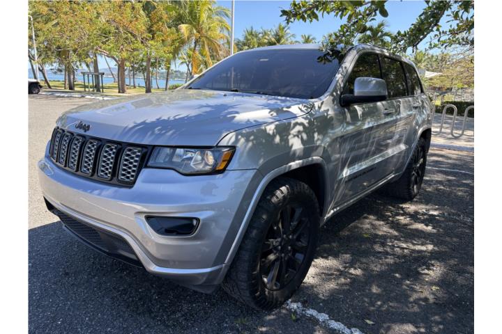 Jeep Grand Cherokee Altitude 2019