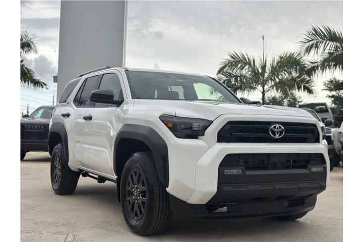 TOYOTA 4 RUNNER SR5 2026