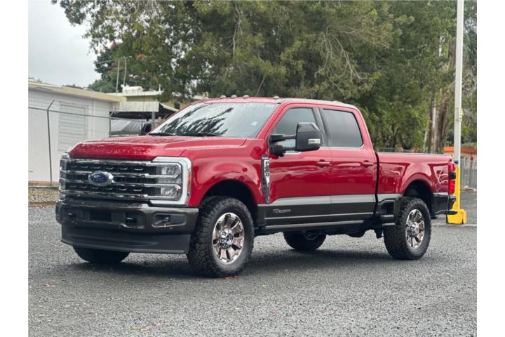 FORD F-250 KING RANCH 2024