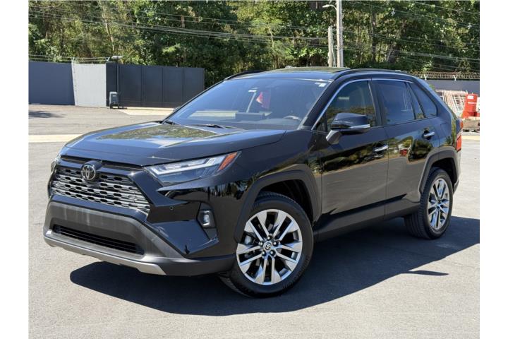 2023 Toyota Rav4 LIMITED 11k millas
